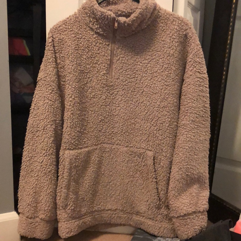 Sherpa quarter zip with pocket